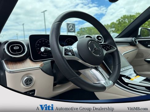 Used 2024 Mercedes-Benz C 300 4MATIC Sedan image 17