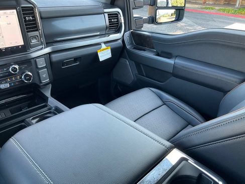 New 2026 Ford F250 Lariat w/ Black Appearance Package AWD/4WD image 37