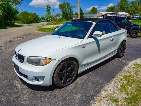 Used 2012 BMW 128i Convertible RWD image 16