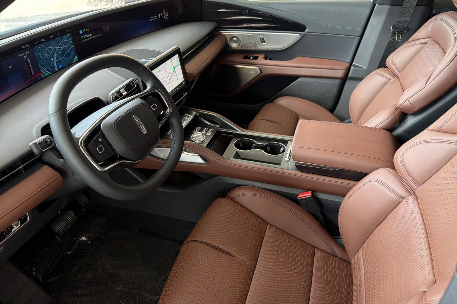 New 2026 Lincoln Nautilus Reserve AWD/4WD image 9