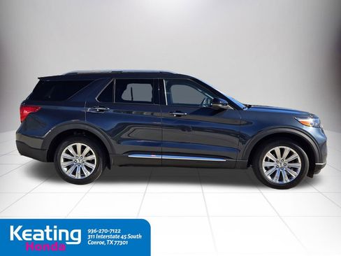 Used 2022 Ford Explorer Limited w/ Equipment Group 301A image 9