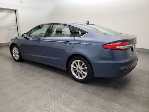 Used 2019 Ford Fusion SE FWD image 3