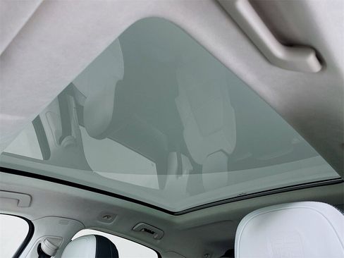 New 2026 Porsche Cayenne S image 24