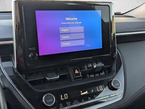 Used 2023 Toyota Corolla Cross XLE image 14