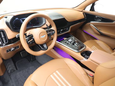 New 2026 Aston Martin DBX 707 image 30