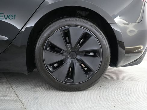 Used 2025 Tesla Model 3 Long Range AWD/4WD image 10