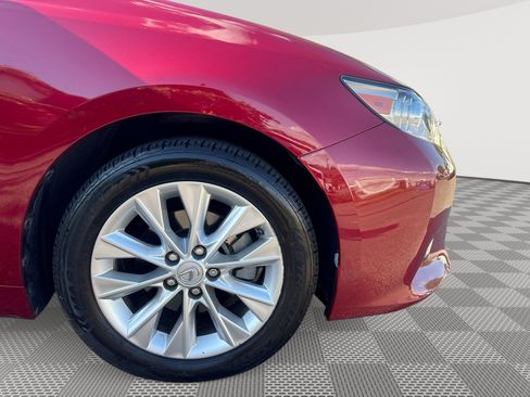 Used 2015 Lexus ES 300h w/ Navigation System Package FWD image 31