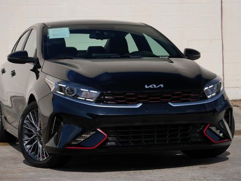 Used 2023 Kia Forte GT-Line FWD image 2