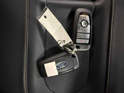 Used 2025 Ford Expedition Tremor AWD/4WD image 54