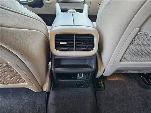 Used 2020 Mercedes-Benz GLE 350 image 19