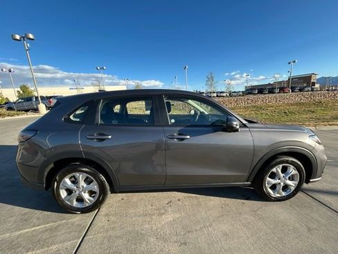 Used 2025 Honda HR-V LX image 11