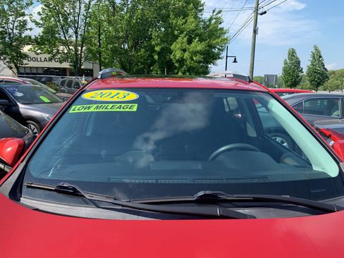 Used 2013 Toyota RAV4 XLE AWD/4WD image 23