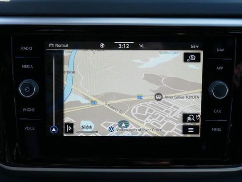 Certified 2023 Volkswagen Atlas Cross Sport SEL R-Line image 33