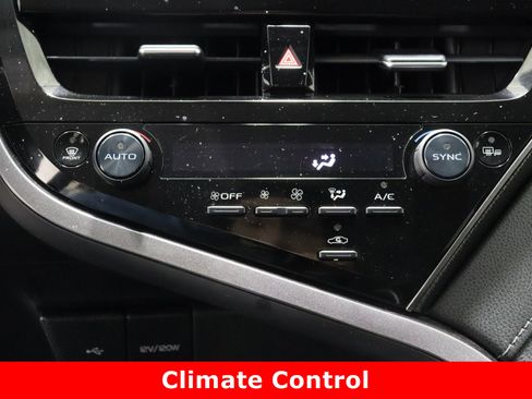 Used 2023 Toyota Camry XSE image 20