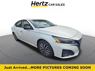 Used 2025 Nissan Altima 2.5 SV video 1