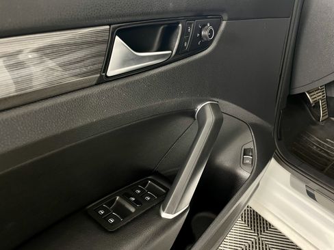 Used 2022 Volkswagen Passat 2.0T R-Line image 14