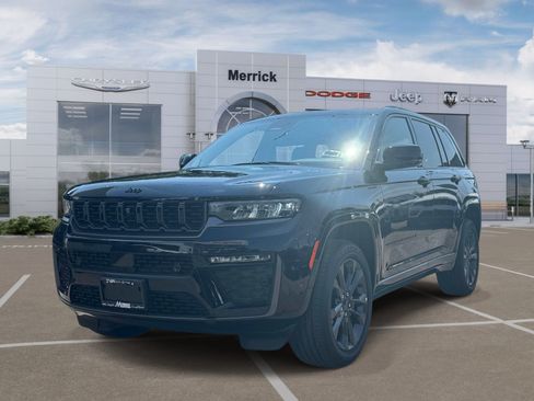Used 2026 Jeep Grand Cherokee Limited AWD/4WD image 4