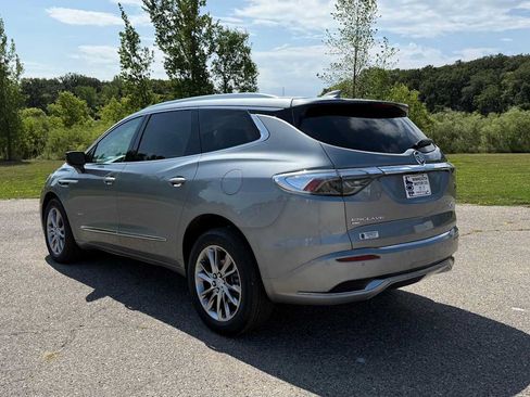 Used 2024 Buick Enclave Avenir AWD/4WD image 5