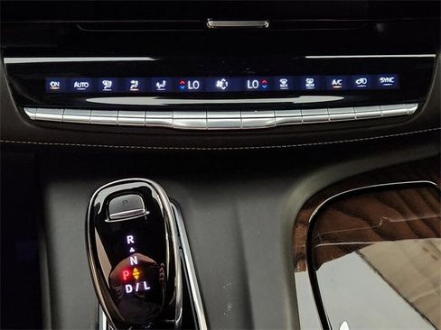 Used 2022 Cadillac Escalade Sport Platinum image 19