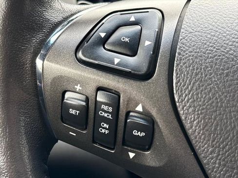 Used 2014 Lincoln MKS AWD w/ Equipment Group 201A image 18