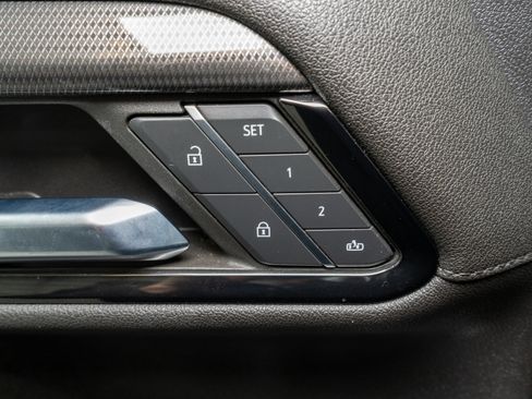 Used 2024 GMC Sierra 2500 AT4 w/ Technology Package image 16