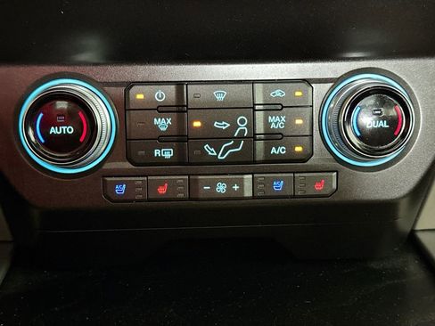 Used 2019 Ford F450 Platinum w/ Platinum Ultimate Package image 19