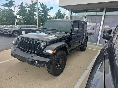 Used 2021 Jeep Wrangler Unlimited Sport AWD/4WD image 2