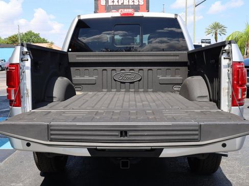 Used 2016 Ford F150 Platinum w/ Equipment Group 701A Luxury AWD/4WD image 18