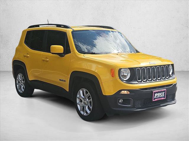 Used 2018 Jeep Renegade Latitude FWD image 3