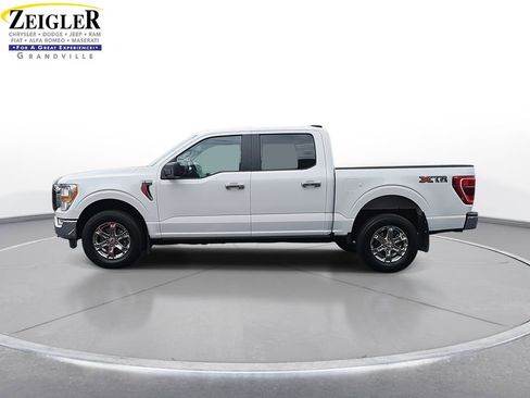 Used 2022 Ford F150 XLT w/ XTR Package image 8