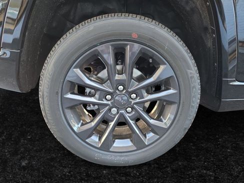 New 2026 Jeep Grand Cherokee Limited AWD/4WD image 23