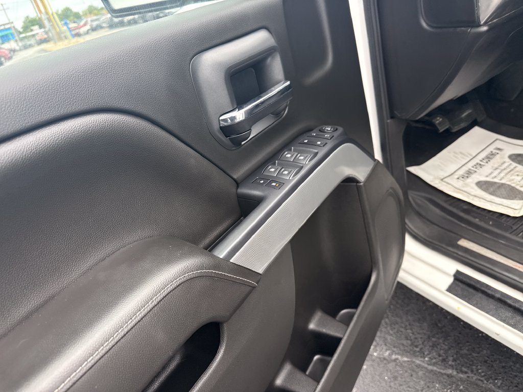 Used 2018 Chevrolet Silverado 1500 LT w/ Texas Edition AWD/4WD image 24