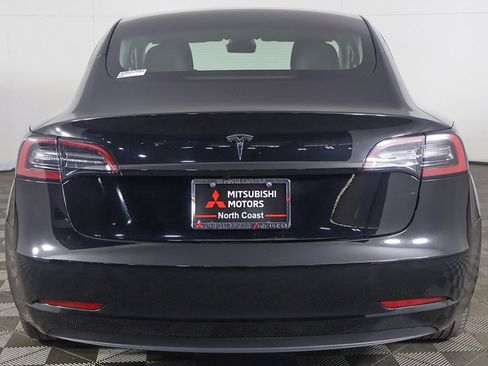 Used 2023 Tesla Model 3 Standard Range image 12