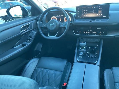 Used 2024 Nissan Rogue Platinum w/ Platinum Premium Package image 21