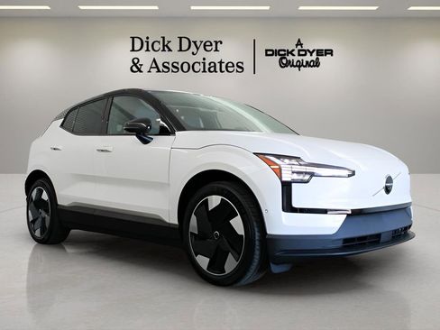 New 2026 Volvo EX30 Ultra w/ Protection Package Premier image 12