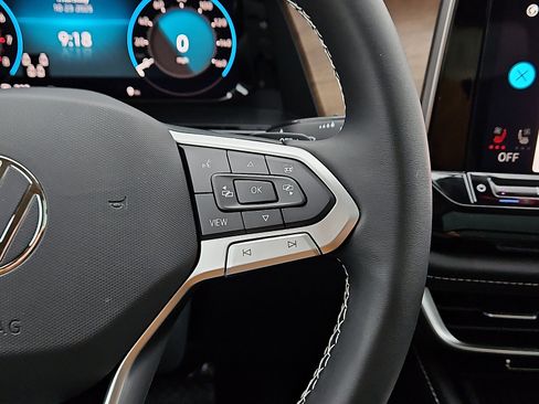 New 2026 Volkswagen Atlas SE image 19