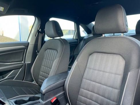 Used 2023 Volkswagen Jetta Sport image 20