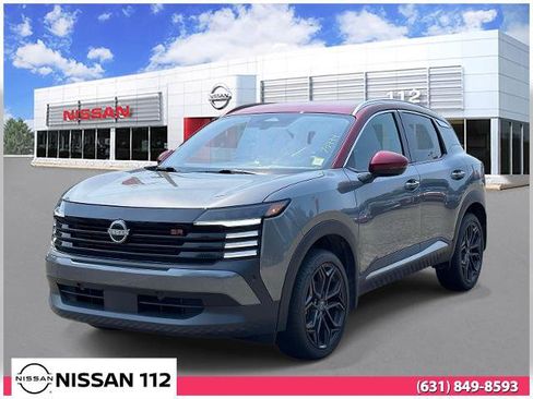 Certified 2025 Nissan Kicks SR FWD image 1