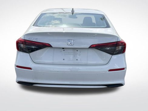 Used 2024 Honda Civic EX image 4