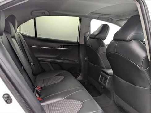 Used 2022 Toyota Camry SE w/ Audio Upgrade Package FWD image 18