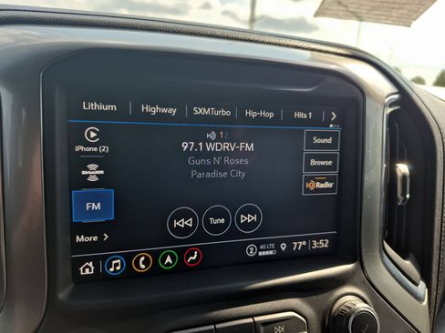 Used 2021 Chevrolet Silverado 1500 LTZ w/ LTZ Premium Package AWD/4WD image 18