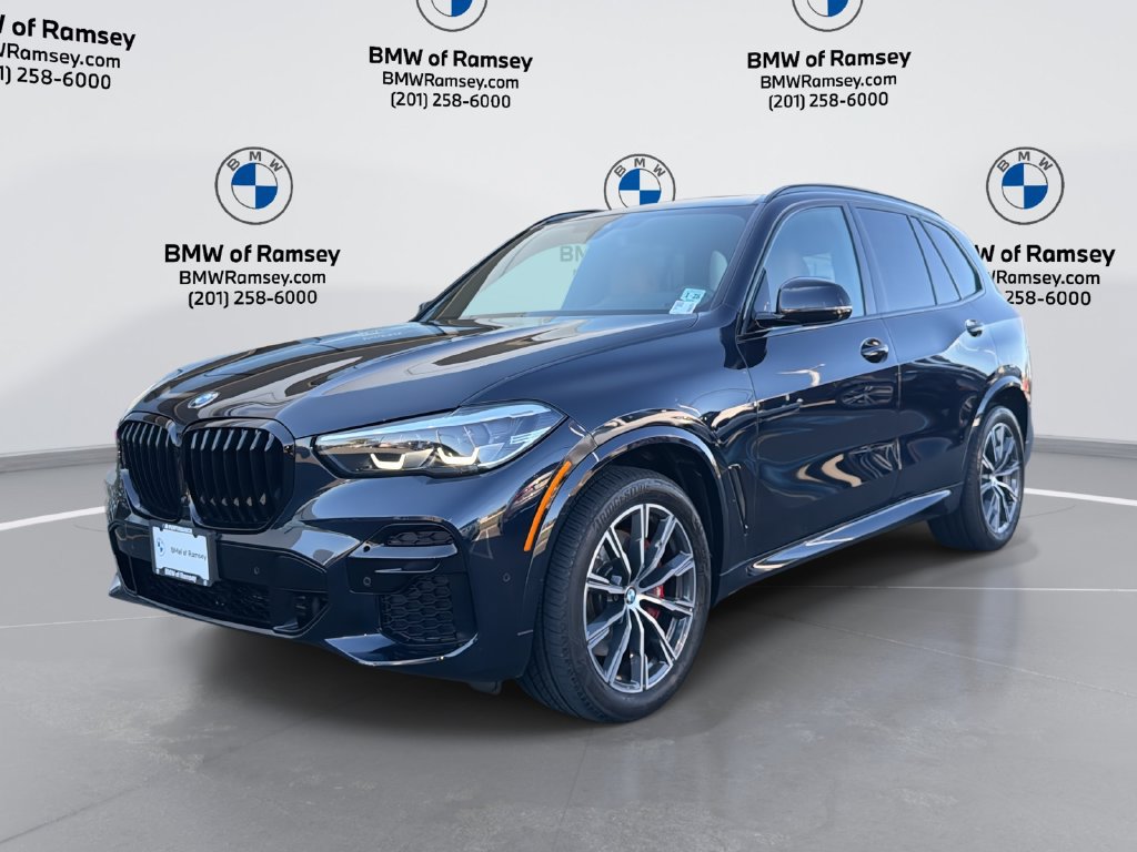 Used 2023 BMW X5 xDrive40i w/ M Sport Package AWD/4WD image 1