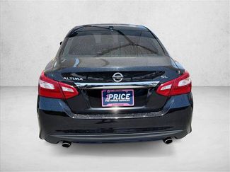 Used 2017 Nissan Altima 2.5 SL w/ Technology Package FWD video 4