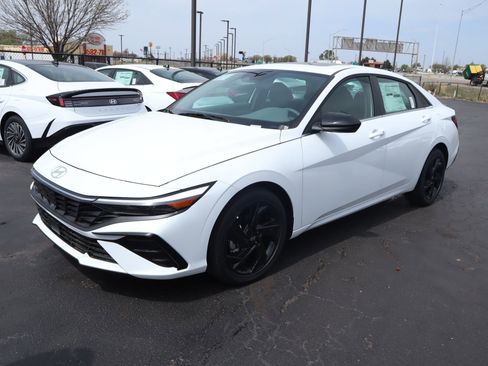 New 2026 Hyundai Elantra SEL Sport Premium FWD image 10