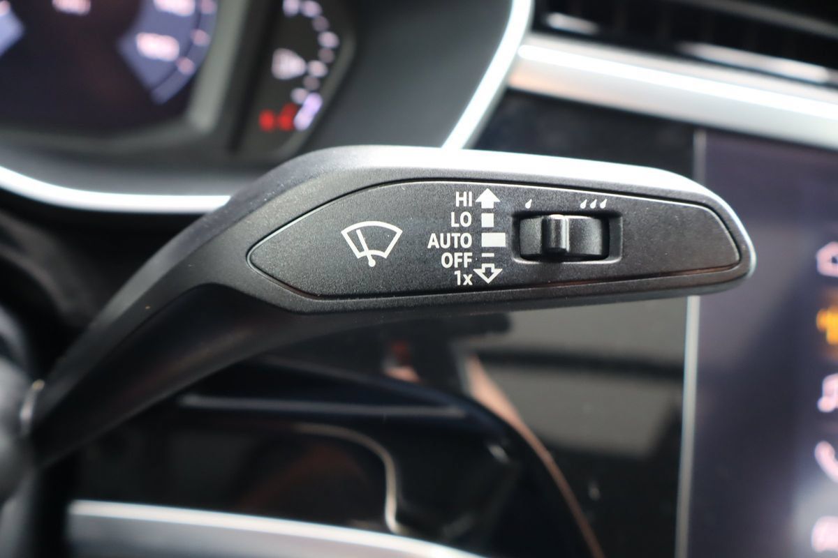 Used 2019 Audi Q3 2.0T Premium AWD/4WD image 33