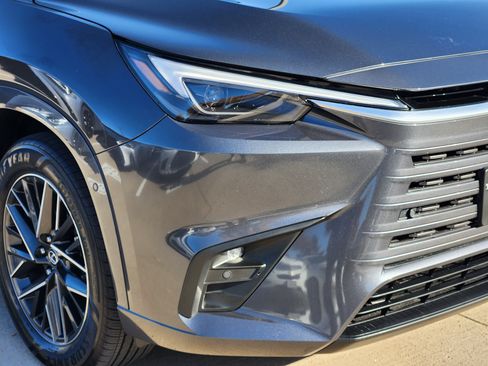 Used 2025 Lexus TX 350 AWD image 5