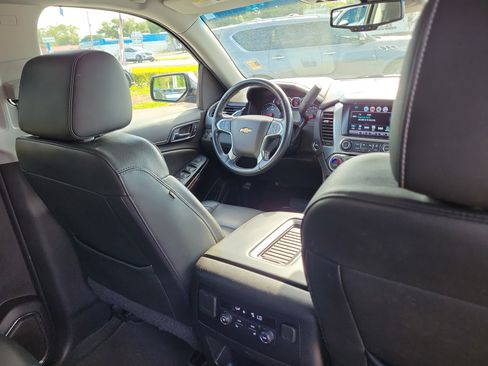 Used 2019 Chevrolet Tahoe Premier RWD image 13