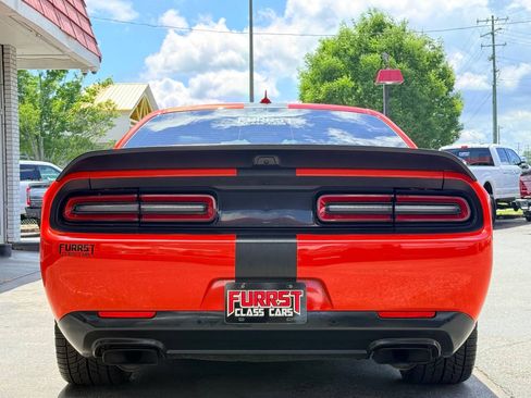 Used 2019 Dodge Challenger SRT Hellcat Redeye RWD image 4
