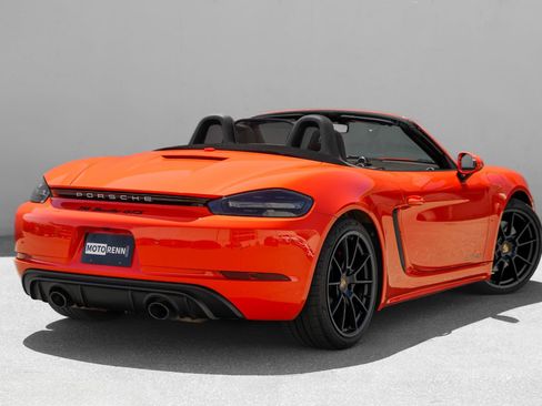 Used 2022 Porsche 718 Boxster GTS RWD image 3