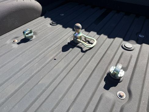 Used 2022 Ford F450 Platinum w/ FX4 Off-Road Package image 40